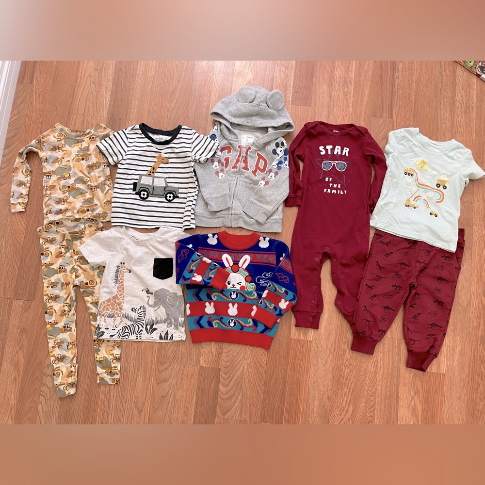 baby 12-18M bundle infant bundle gap Disney hoodie sweater Gap organic pajamas